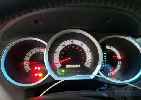 2015 Toyota Tacoma Double Cab Long Bed z USA, uszkodzony, nr VIN 5TFMU4FN2FX029824